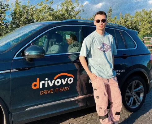 Авто за підпискою з DRIVOVO